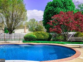 560 Lower Holland Road, Holland PA 18966