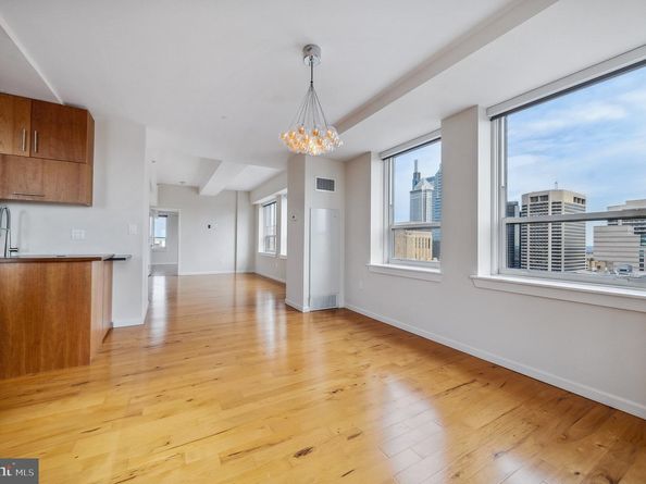 1425 Locust Street 28A, Philadelphia PA 19102