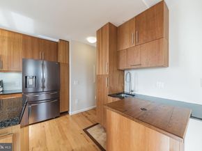 1425 Locust Street 28A, Philadelphia PA 19102