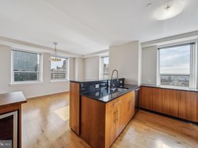1425 Locust Street 28A, Philadelphia PA 19102