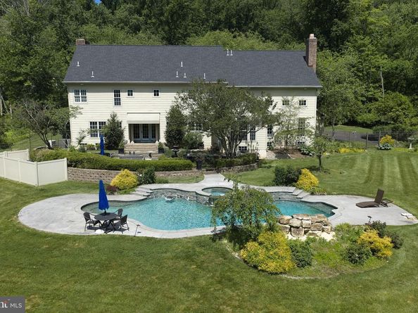 5765 Valley Stream Drive, Doylestown PA 18902