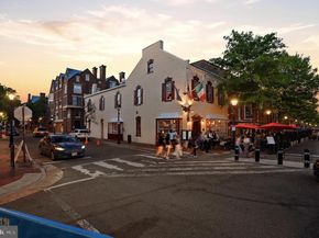1201 N Royal Street 206, Alexandria VA 22314