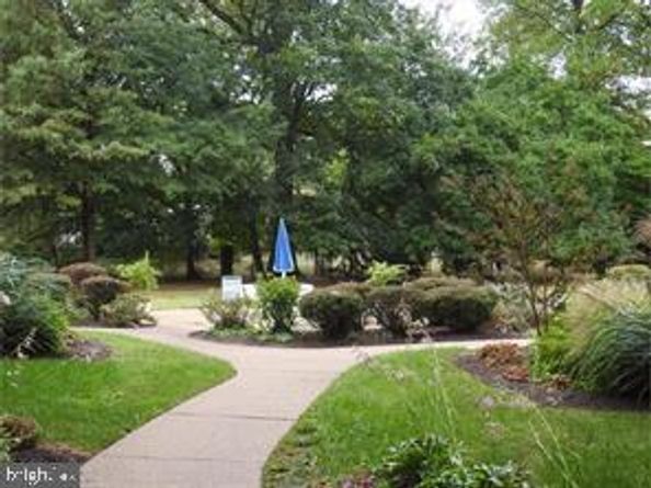 40 Old Lancaster Road 113, Merion Station PA 19066
