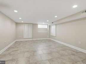 1523 S 4TH Street, Philadelphia PA 19147