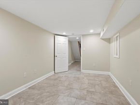 1523 S 4TH Street, Philadelphia PA 19147