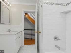 1523 S 4TH Street, Philadelphia PA 19147