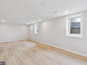 2800 Bridge Street, Philadelphia PA 19137