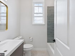 2800 Bridge Street, Philadelphia PA 19137