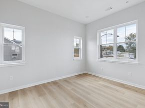 2800 Bridge Street, Philadelphia PA 19137