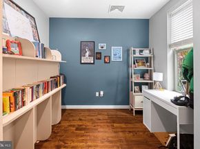 1434 S Lawrence Terrace, Philadelphia PA 19148