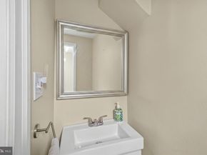 5930 Pulaski Avenue, Philadelphia PA 19144