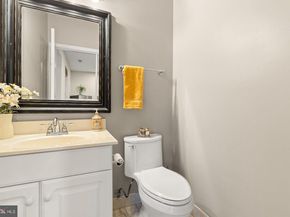 12957 Wood Crescent Circle, Herndon VA 20171