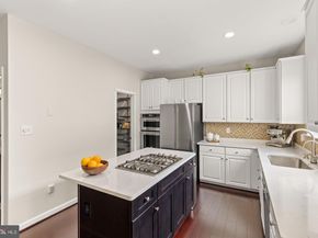 12957 Wood Crescent Circle, Herndon VA 20171