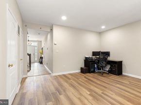 12957 Wood Crescent Circle, Herndon VA 20171