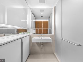 925 H Street NW 315, Washington DC 20001