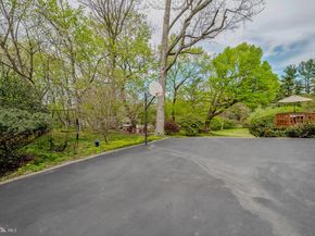 8607 Elliston Drive, Wyndmoor PA 19038