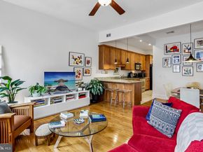 1305 Spruce Street TH2A, Philadelphia PA 19107