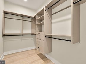 923 17TH Street S, Arlington VA 22202