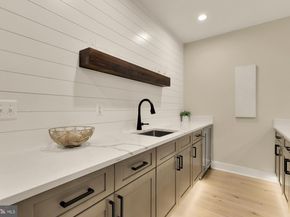 923 17TH Street S, Arlington VA 22202