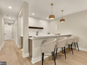 923 17TH Street S, Arlington VA 22202