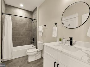 923 17TH Street S, Arlington VA 22202