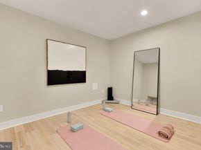 923 17TH Street S, Arlington VA 22202