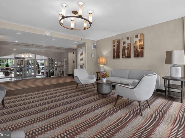 940 25TH Street NW 215S, Washington DC 20037