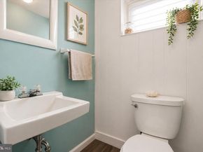 10915 Heflin Road, Philadelphia PA 19154