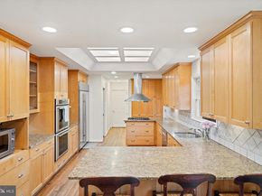 8505 Horseshoe Lane, Potomac MD 20854