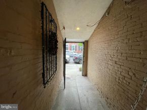 768 S 6TH Street, Philadelphia PA 19147