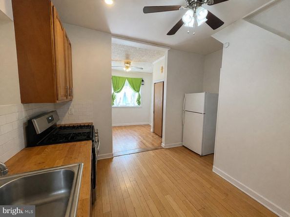 768 S 6TH Street, Philadelphia PA 19147