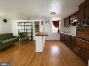 768 S 6TH Street, Philadelphia PA 19147