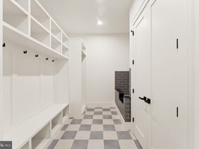 1324 Titania Lane, Mclean VA 22102