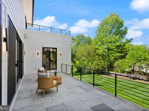 1324 Titania Lane, Mclean VA 22102