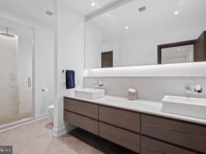 113 Arch Street PH2, Philadelphia PA 19106