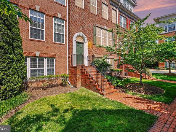 8046 Reserve Way, Vienna VA 22182