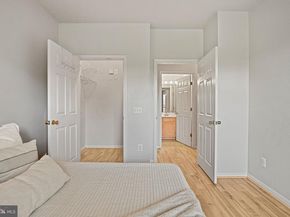 1581 Spring Gate Drive 5314, Mclean VA 22102