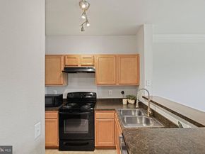 1581 Spring Gate Drive 5314, Mclean VA 22102