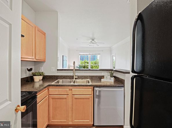 1581 Spring Gate Drive 5314, Mclean VA 22102