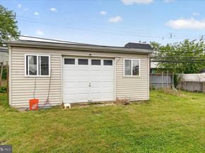 2928 Windsor Drive, Bensalem PA 19020