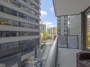 1781 Pierce Street N 406, Arlington VA 22209