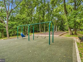 3210 S 28TH Street 404, Alexandria VA 22302