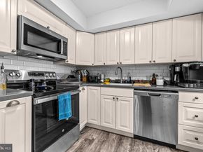3210 S 28TH Street 404, Alexandria VA 22302