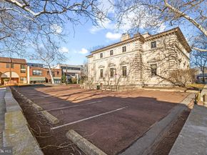 2130 Spring Street, Philadelphia PA 19103