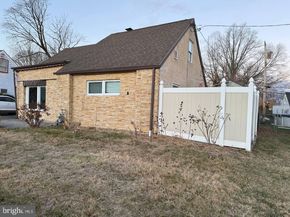 813 Piermont Street, Philadelphia PA 19116