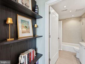 1201 N Royal Street 407, Alexandria VA 22314