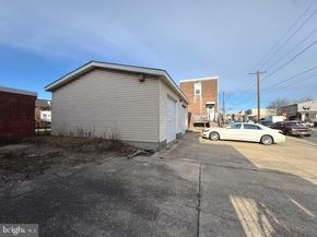 548 Hellerman Street, Philadelphia PA 19111