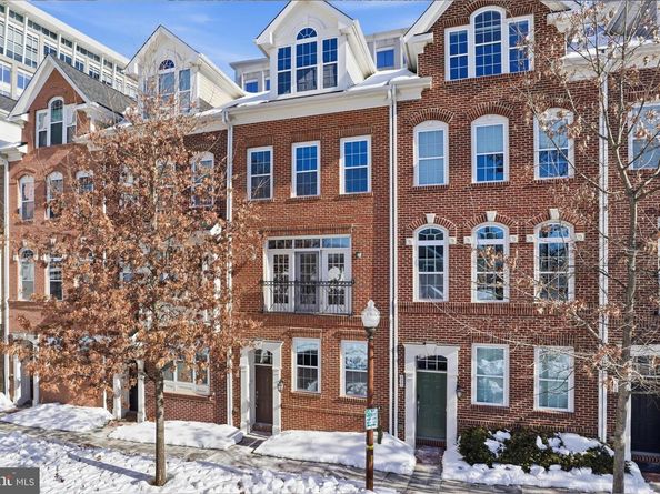 829 N Wakefield Street, Arlington VA 22203