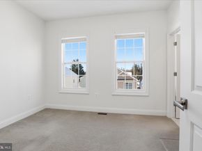 829 N Wakefield Street, Arlington VA 22203