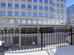 829 N Wakefield Street, Arlington VA 22203